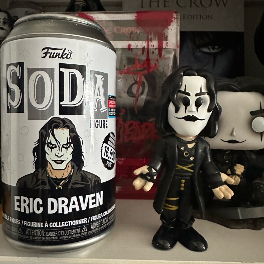 Funko 2022 LE Eric Draven Soda Figure
